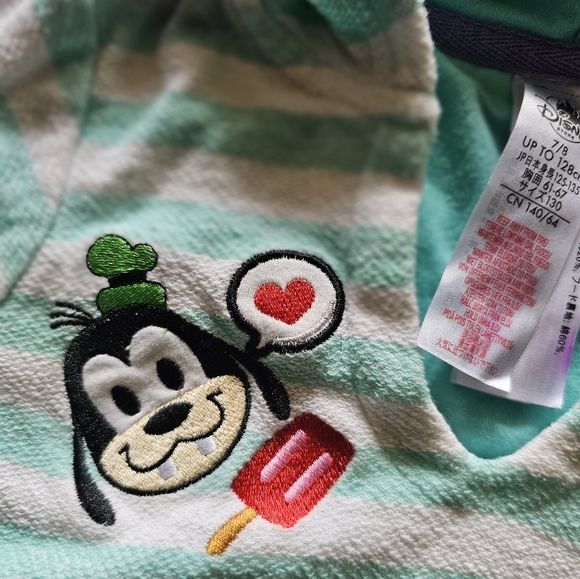 Disney cover up for beach or pool - Picture 2 of 7